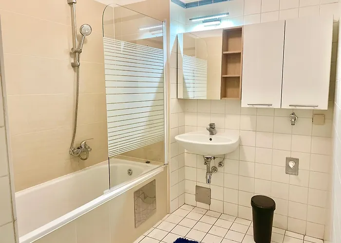 100 M2 Mariahilf With Balcony & Free Parking Apartmán *