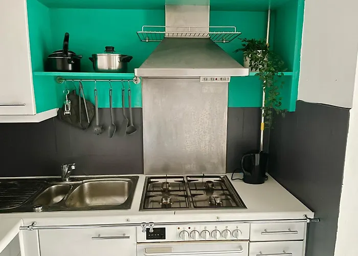 100 M2 Mariahilf With Balcony & Free Parking Apartmán